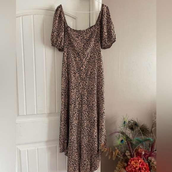 Francesca’s NWT leopard jumpsuit - Picture 4 of 4
